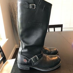 Men’s high calf Harley Davidson boots
